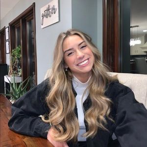 Meet your Posher, Micaela